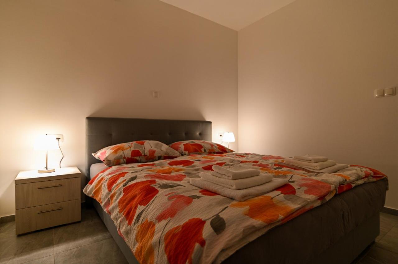 Luxury Apartment With Swimming Pool Ana Traù Esterno foto