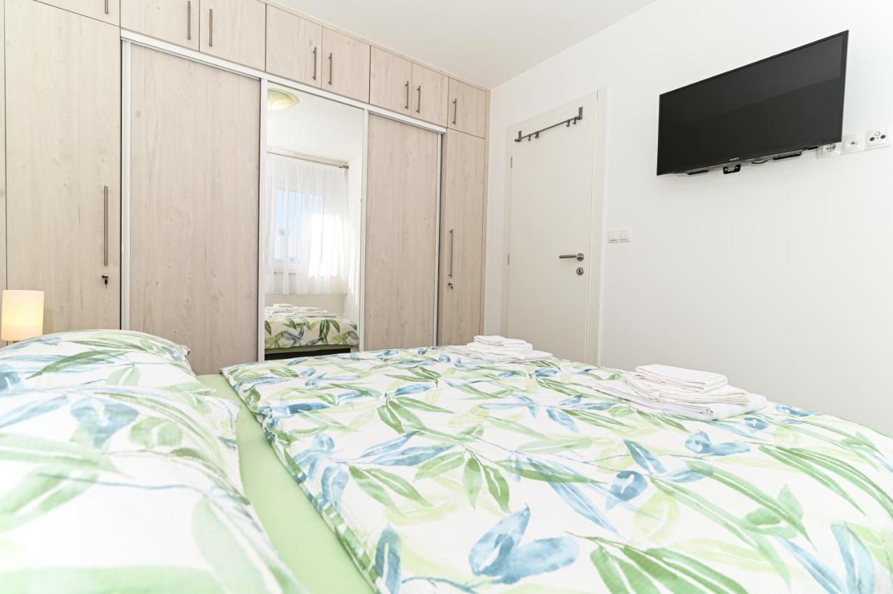 Luxury Apartment With Swimming Pool Ana Traù Esterno foto