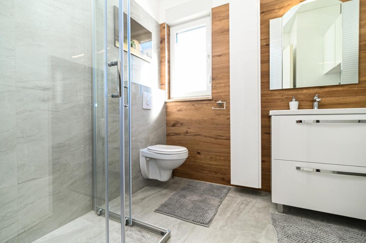 Luxury Apartment With Swimming Pool Ana Traù Esterno foto