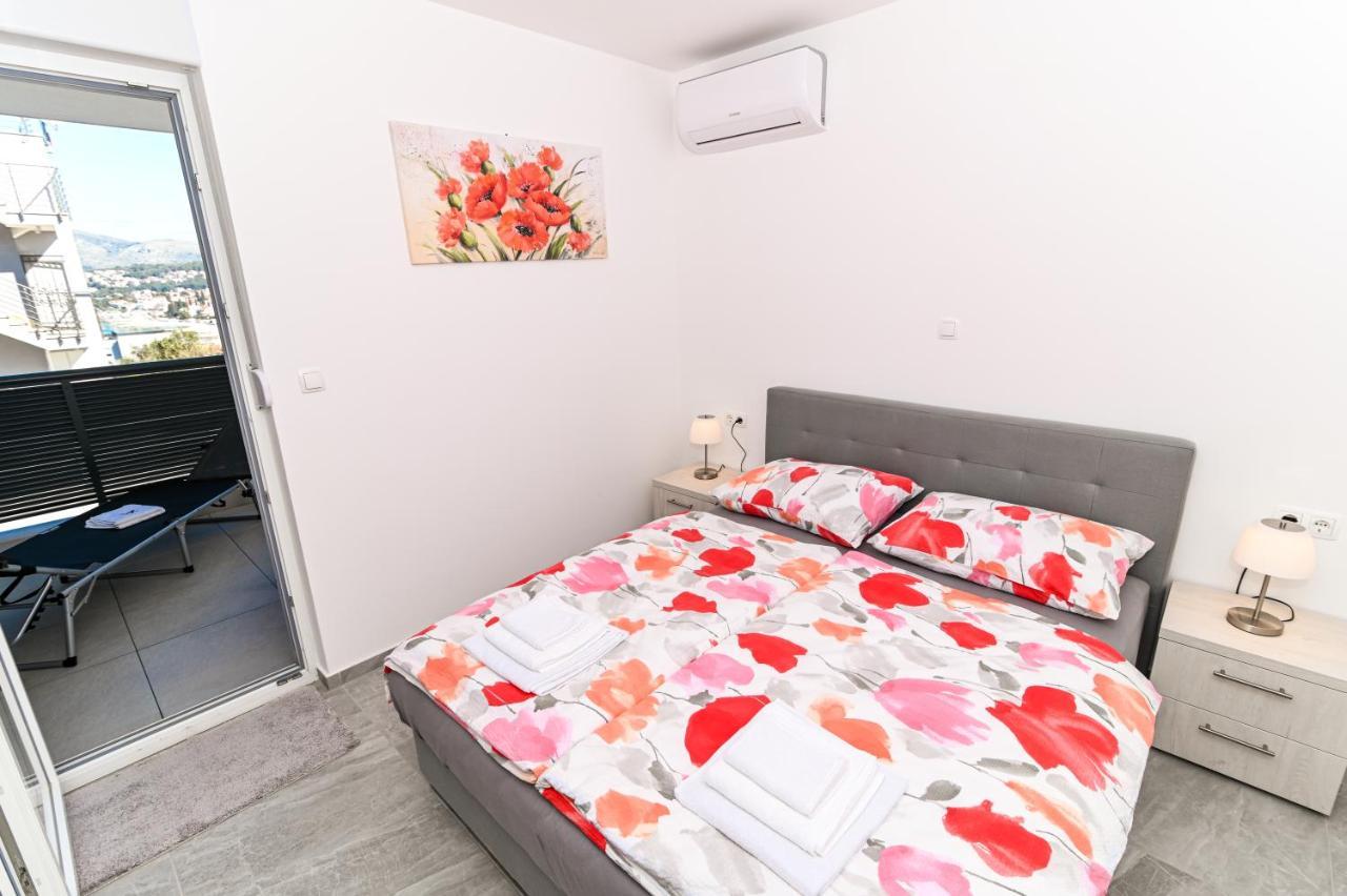 Luxury Apartment With Swimming Pool Ana Traù Esterno foto